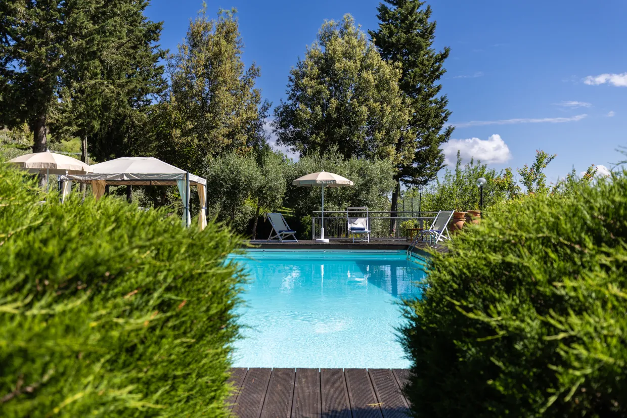 Ingresso della piscina dell'agriturismo Tenuta di Macericca