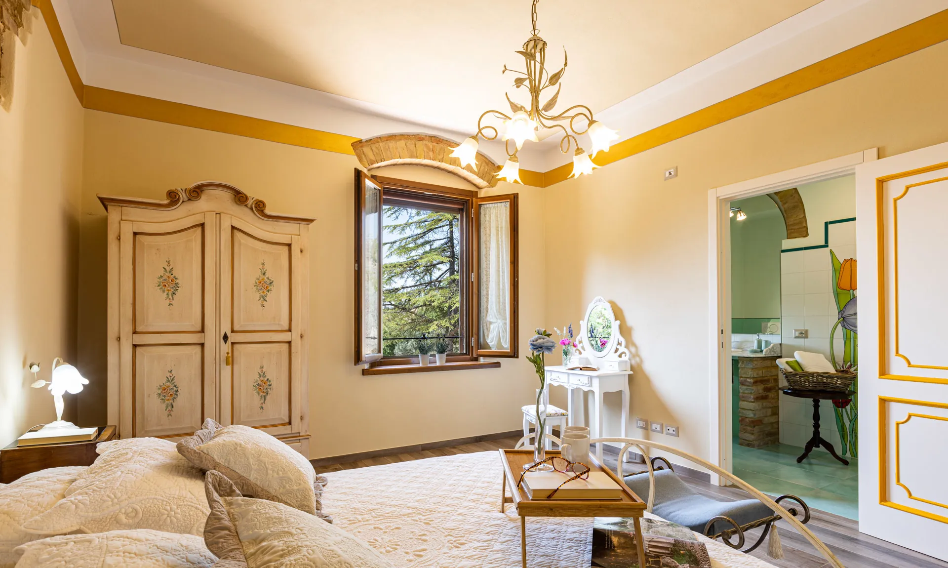 wide view of Mimosa room at Tenuta di Macericca holiday farm